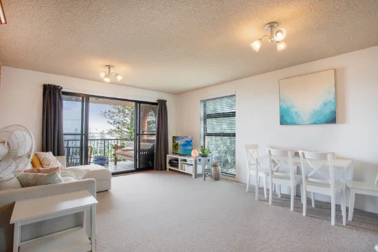 4/25a Burgess Street, Kings Beach, Qld 4551