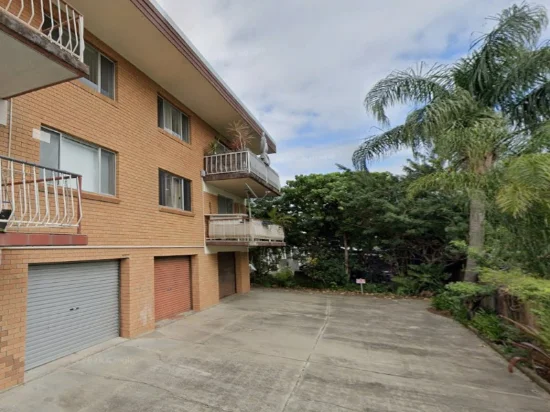 4/30 Labrador Street, Labrador, Qld 4215-Image