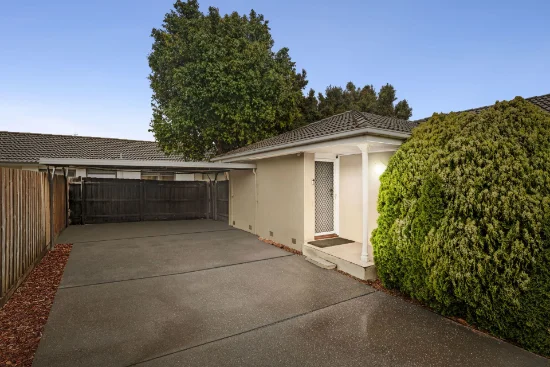 4/4 Burns Avenue, Clayton South, Vic 3169 - For Sale