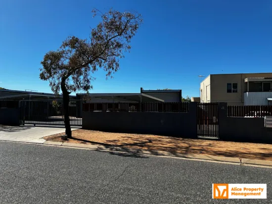 4/4 Taylor Street, Araluen, NT 0870