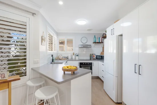 4/4 Wattle Road, Rothwell, Qld 4022