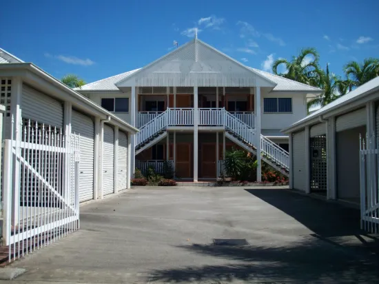 4/5 Lily Street, Cairns North, Qld 4870