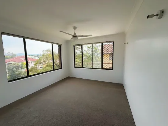 4/50 Mitre St, St Lucia, Qld 4067