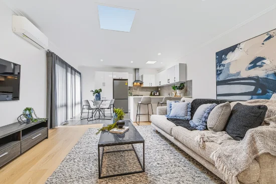 4/7-11 Darcy Street, Doncaster, Vic 3108 - For Sale