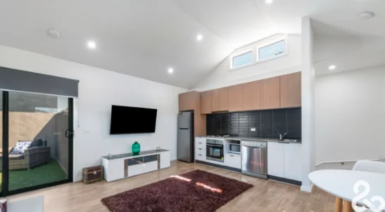 4/7 Barry Street, Reservoir, Vic 3073 - For Rent