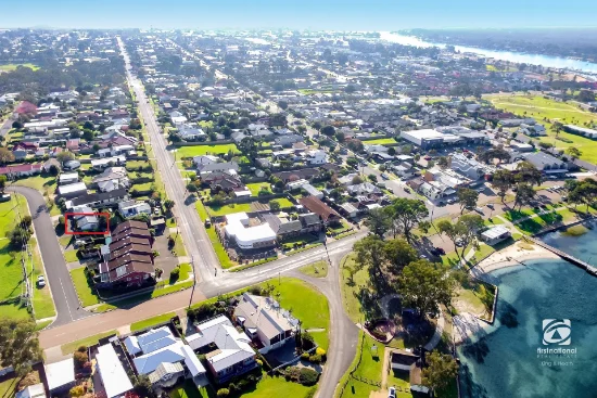 4/7 Main Road, Paynesville, Vic 3880
