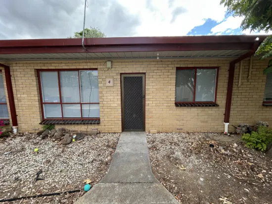 4/7 Parker Street, Werribee, Vic 3030
