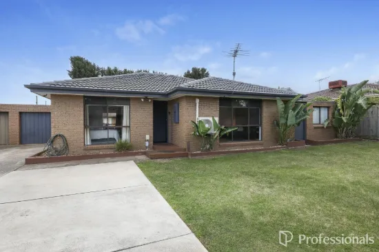 4/8 Reserve Road West, Melton, Vic 3337