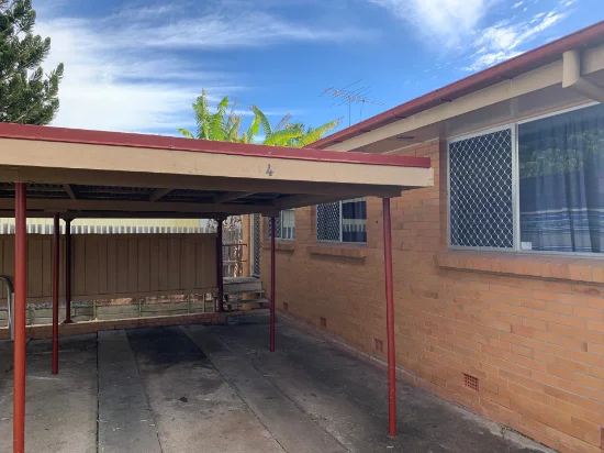4/9 Green Street, Booval, Qld 4304