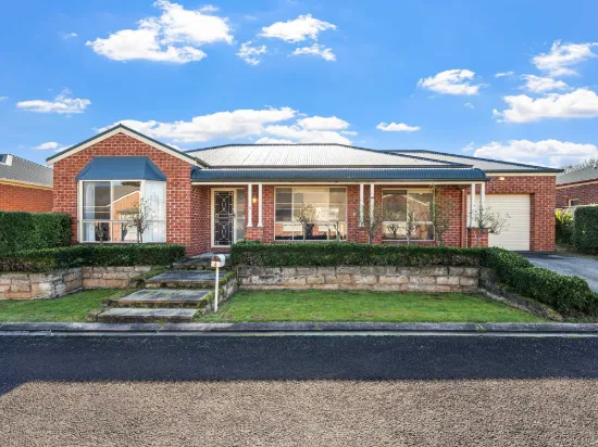 4 Winnen Place, Port Fairy, Vic 3284
