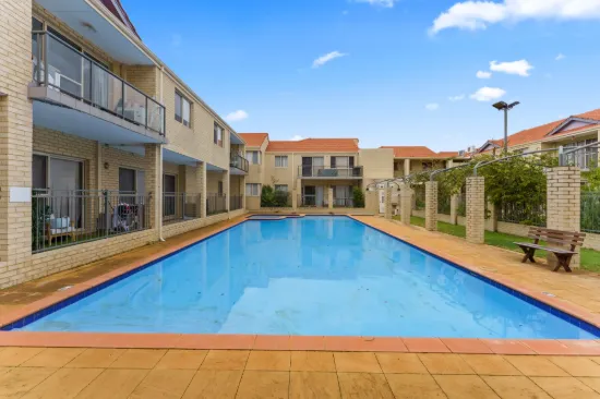 40/24 Burton St, Cannington, WA 6107