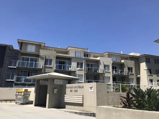 402B/96 High Street, Southport, Qld 4215 - For Rent