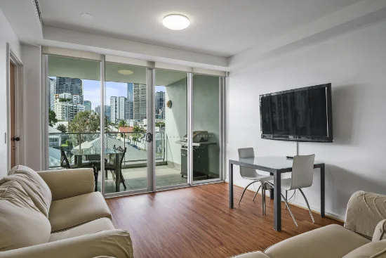 403/26 Mollison Street, South Brisbane, Qld 4101 - For Rent