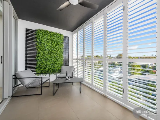 406/17 Bath Street, Labrador, Qld 4215