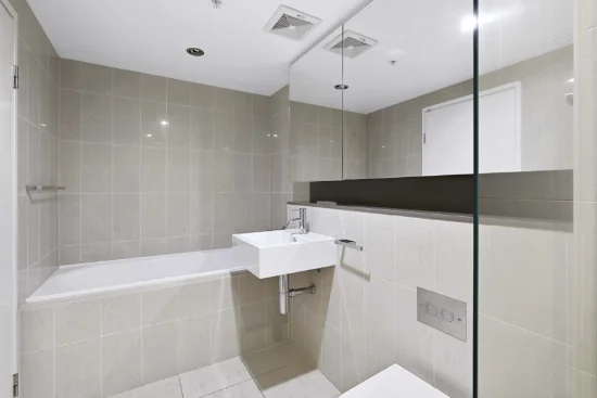 4082/37C Harbour Road, Hamilton, Qld 4007-Image