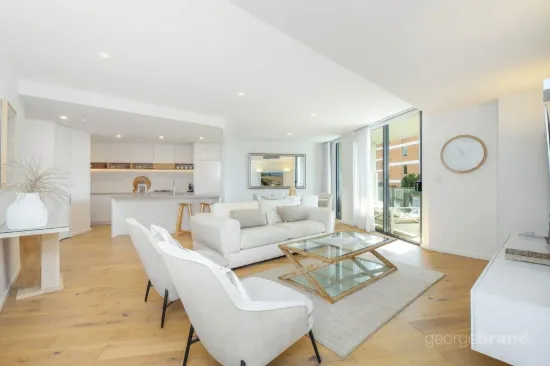 410/6 Pine Tree Lane, Terrigal, NSW 2260