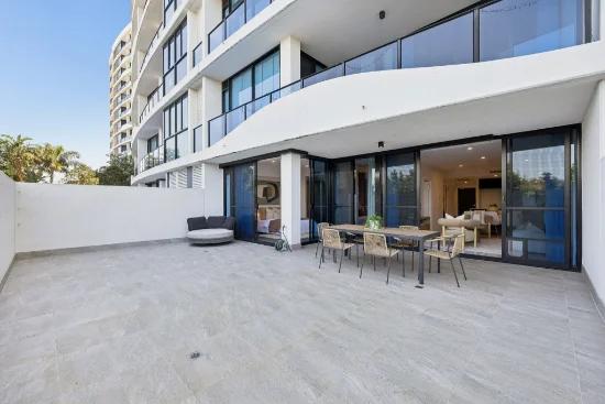 4108/5 Harbour Side Court, Biggera Waters QLD 4216 - For Sale