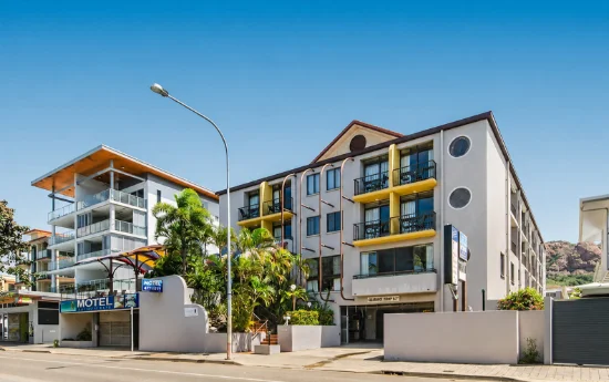 42/63-64 The Strand, North Ward, Qld 4810