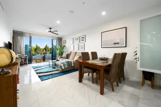 4210/5 Harbour Side Court, Biggera Waters QLD 4216-Image