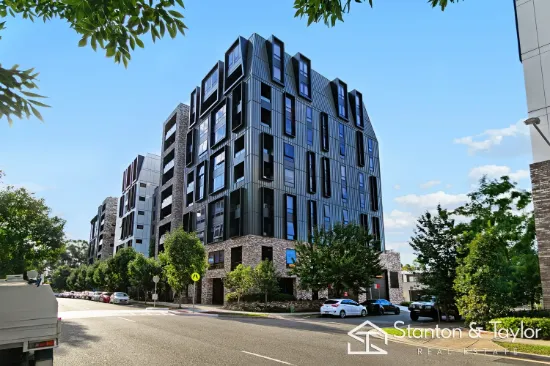422/2A Lord Sheffield Circuit, Penrith, NSW 2750