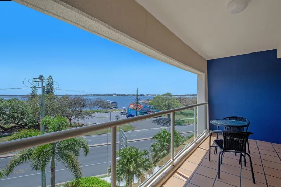 46/106 Marine Parade, Southport, Qld 4215 - For Rent
