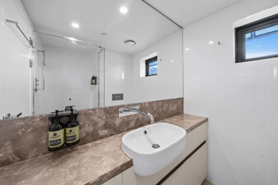 4801/4 The Esplanade, Surfers Paradise, Qld 4217-Image