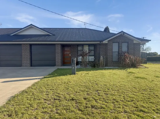 4b Baldock Street, Forbes, NSW 2871