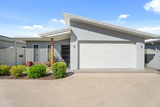 5/12 Honiton Street, Torquay, Qld 4655