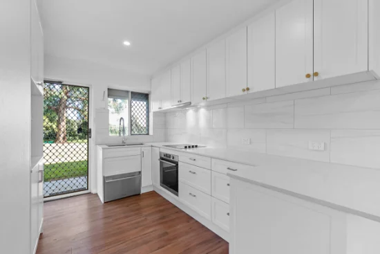 5/3 Burgundy Crescent, Spearwood, WA 6163