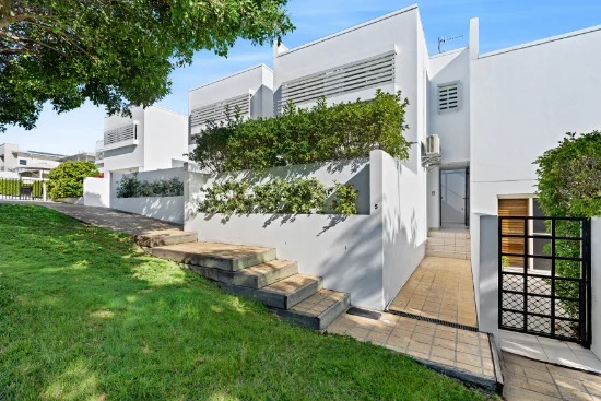 5/4-6 Hill Street, Sunshine Beach, Qld 4567
