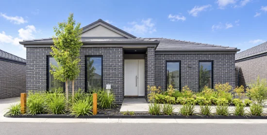 5/47 Waterhaven Boulevard, Point Cook, Vic 3030 - For Rent
