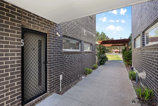 5/5 Thomas Carr Drive, Tarneit, Vic 3029 - For Sale