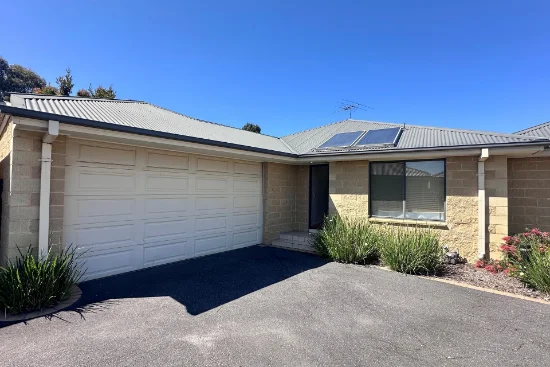5/6 Ceram Circuit, Heidelberg West, Vic 3081 - For Rent