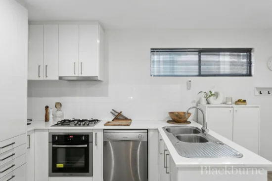 5/7 Mahlberg Avenue, Woodlands, WA 6018 - For Rent