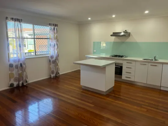 5/8 Ames Street, Coorparoo, Qld 4151