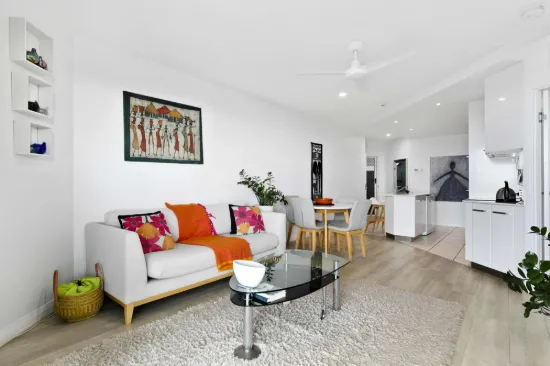 502/239 Esplanade, Pialba, Qld 4655-Image