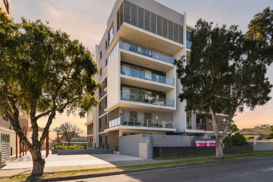51/12-20 Tyler Street, Campbelltown, NSW 2560
