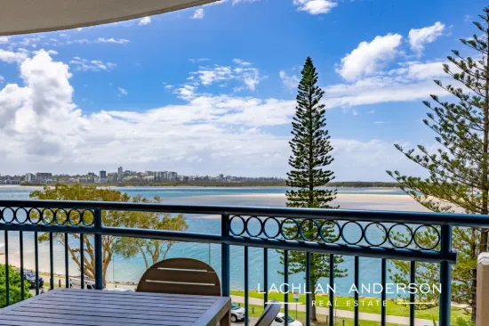 IMPECCABLE WATERFRONT LOCATION  WALK TO EVERYTHING