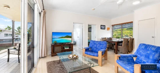 5b/42 Coral Esplanade, Cannonvale, Qld 4802
