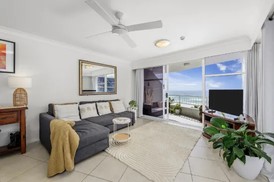 5E/2 Nineteenth Avenue, Palm Beach, Qld 4221