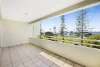 6/194 Marine Parade, Labrador, Qld 4215-Image