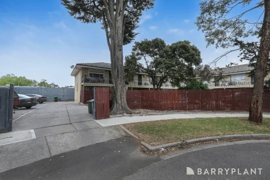 6/2-4 The Gables, Albion, Vic 3020