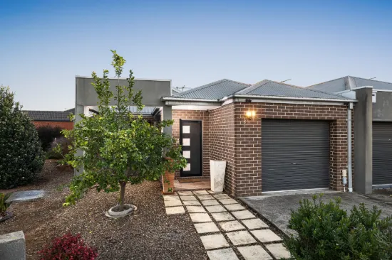 6/3-11 Retford Close, Werribee, Vic 3030