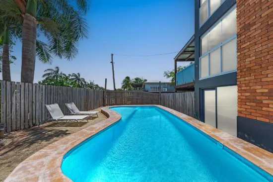 6/3 Beach Road, Cannonvale, Qld 4802