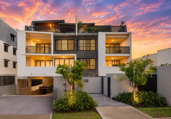 6/35 Clarence Road, Indooroopilly, Qld 4068