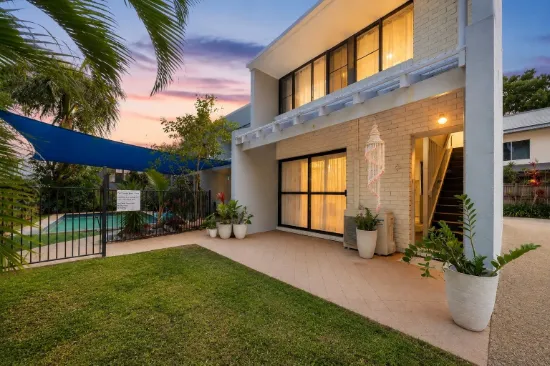 6/4 Salmon Street, Cannonvale, Qld 4802
