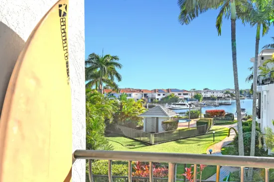 6/41A Broadwater Street, Runaway Bay, Qld 4216