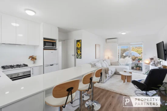 6/52 Sackville Terrace, Scarborough, WA 6019