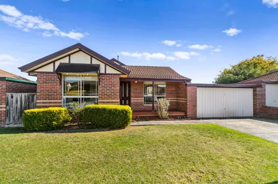 6 Hilltop Mews, Frankston, Vic 3199
