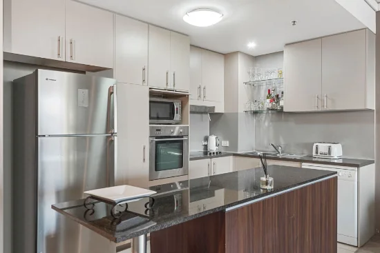 607/360 Marine Parade, Labrador, Qld 4215-Image